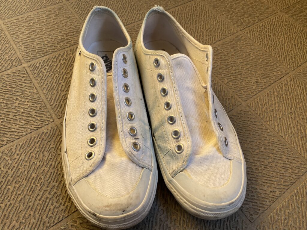 オリジナルスニーカーの作り方 プレミアムダイでスニーカーを染めてみた Crew And