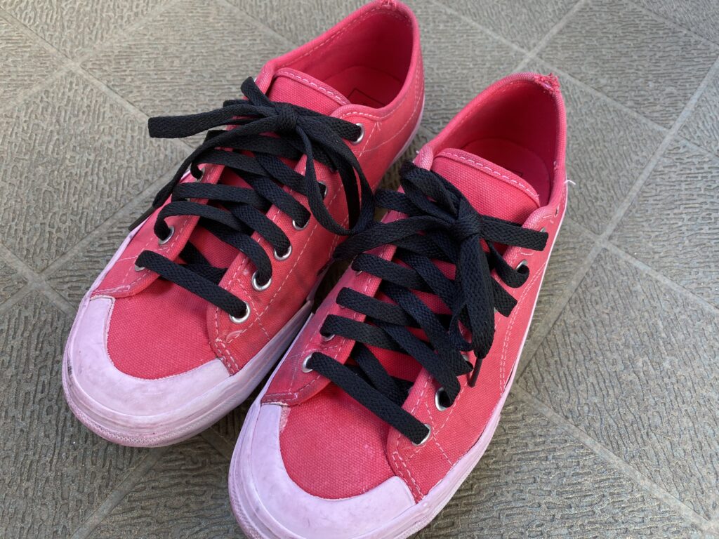 オリジナルスニーカーの作り方 プレミアムダイでスニーカーを染めてみた Crew And